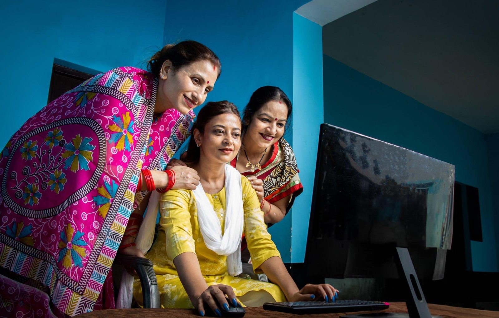 हमारी एक खास पहल, ग्रामीण महिलाओं को कौशल विकास कार्यशालाओं के माध्यम से सशक्त बनाना